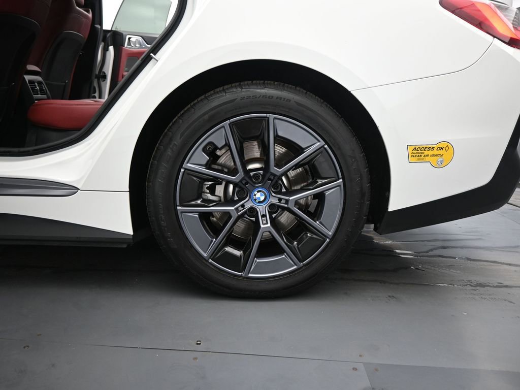 Used 2022 BMW i4 eDrive40 w/ Premium Package image 20