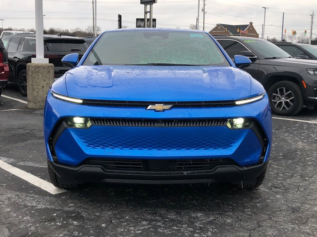 New 2026 Chevrolet Equinox EV LT image 8