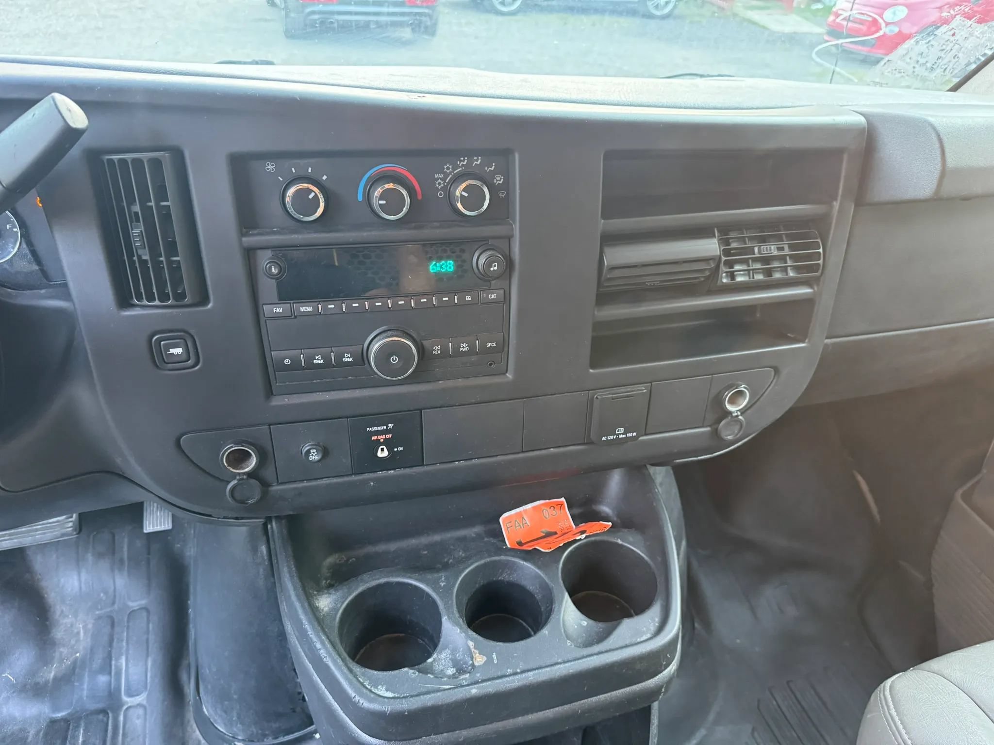 Used 2015 Chevrolet Express 3500 RWD image 13