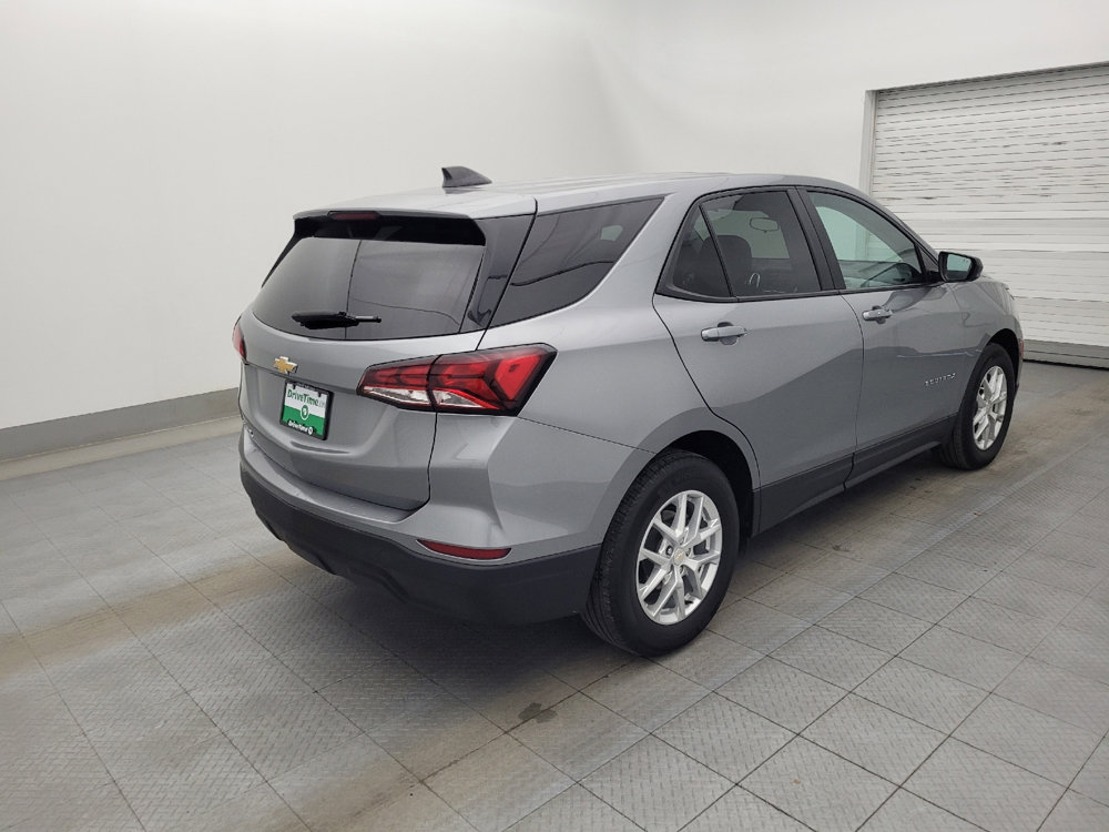 Used 2023 Chevrolet Equinox LS w/ LS Convenience Package image 9
