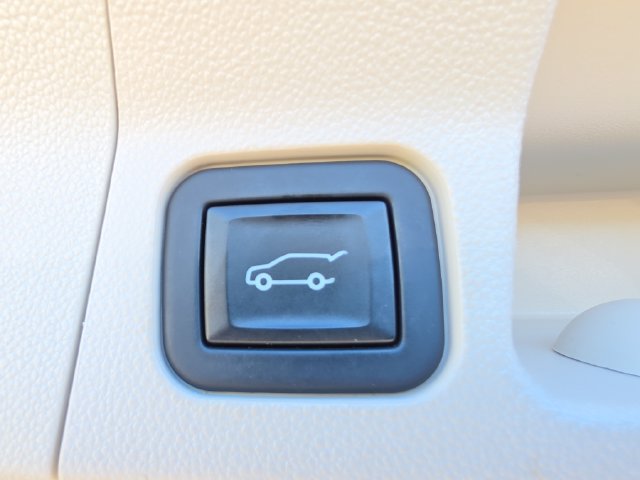 Certified 2023 GMC Acadia Denali FWD image 6