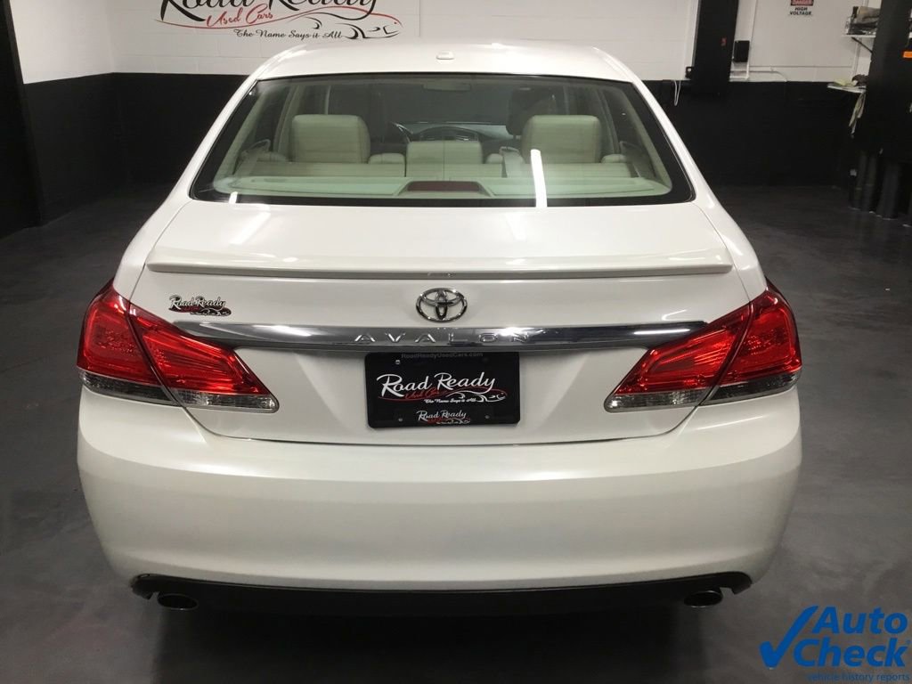 Used 2011 Toyota Avalon Limited FWD image 9
