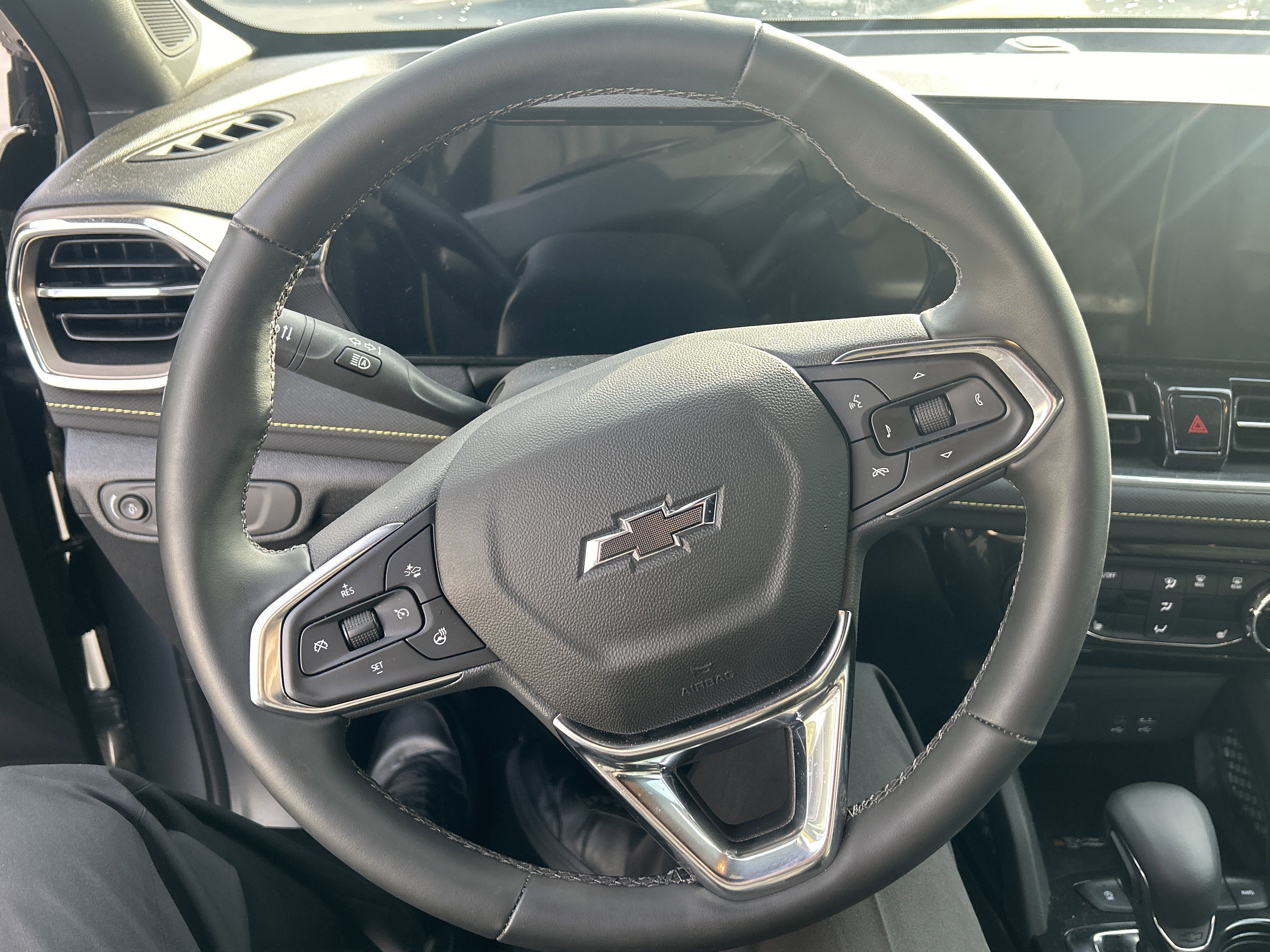 Used 2025 Chevrolet TrailBlazer ACTIV w/ Convenience Package image 18