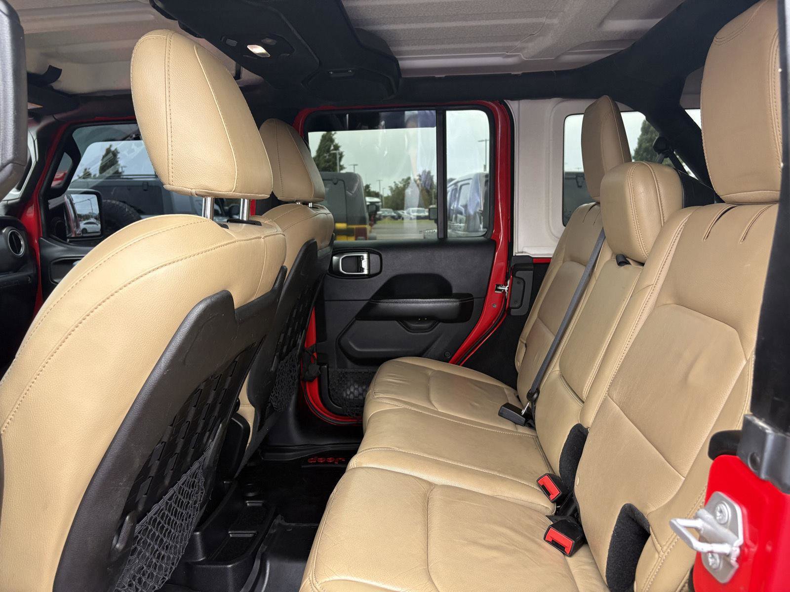 Used 2018 Jeep Wrangler Unlimited Rubicon AWD/4WD image 25