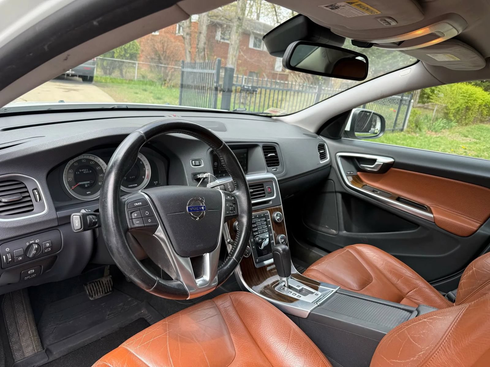 Used 2012 Volvo S60 T5 w/ Multimedia Pkg FWD image 7