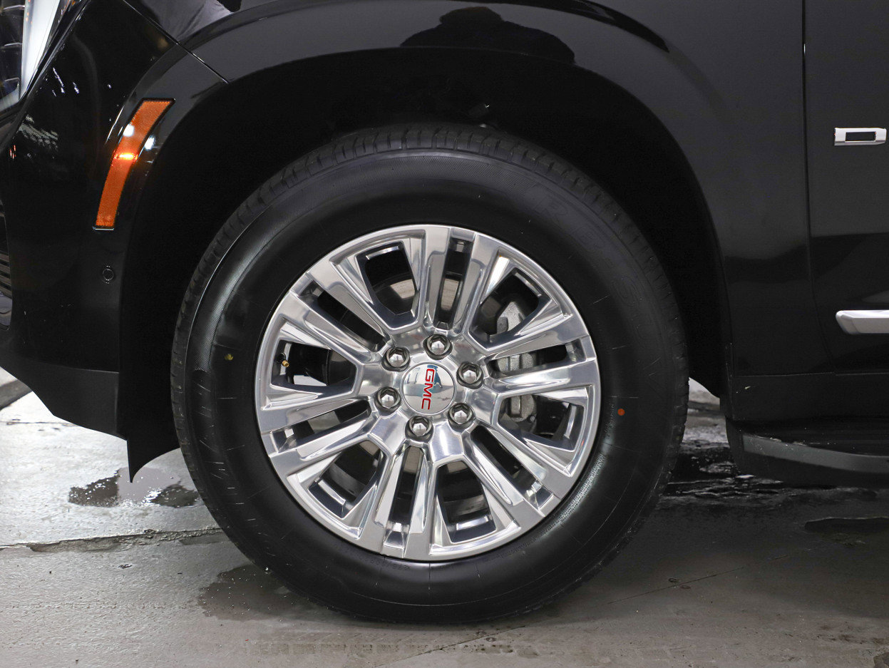 Used 2025 GMC Yukon Denali AWD/4WD image 34