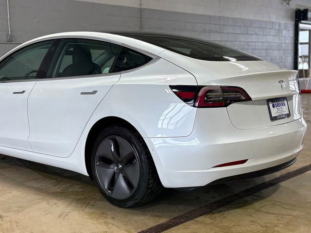 Used 2020 Tesla Model 3 Standard Range Plus image 13