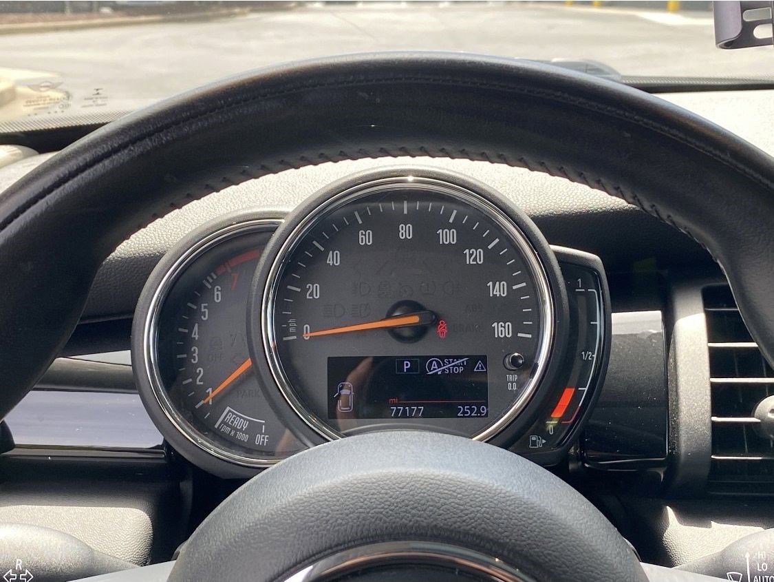 Used 2020 MINI Cooper 2-Door Hardtop FWD image 11