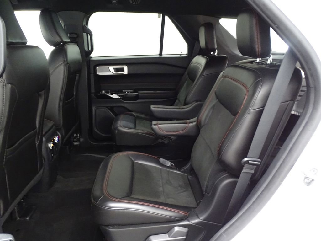 Used 2022 Ford Explorer ST-Line w/ Class IV Trailer Tow Package image 13
