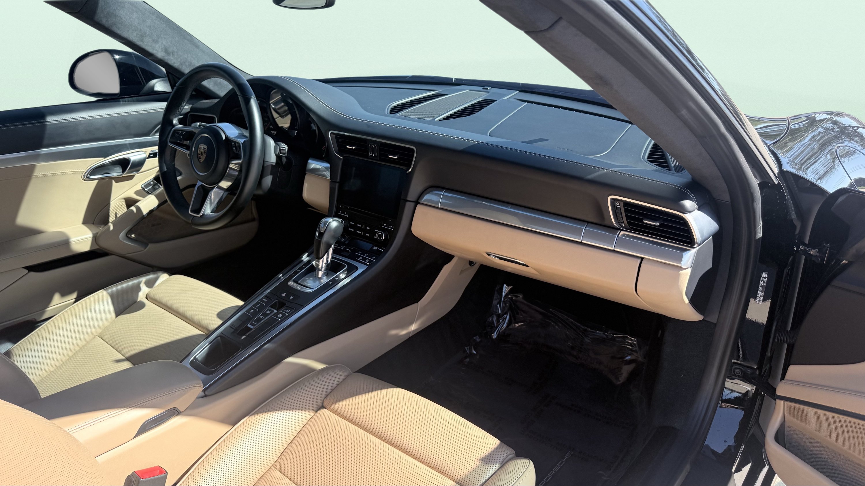 Used 2018 Porsche 911 Carrera RWD image 31