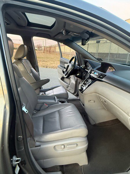 Used 2012 Honda Odyssey EX-L image 16