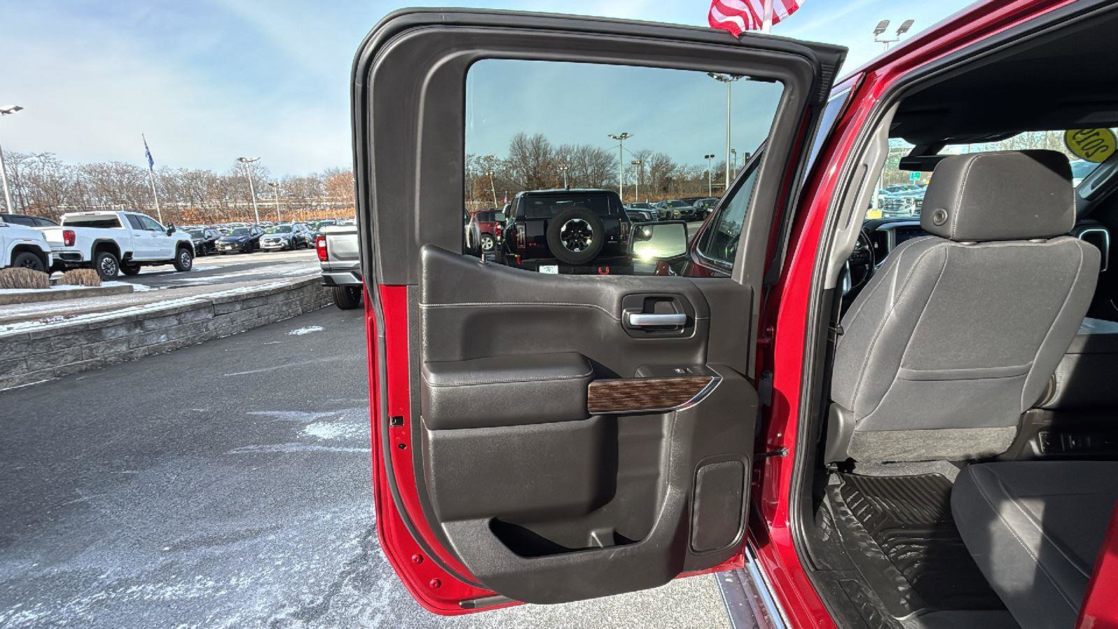 Certified 2019 GMC Sierra 1500 SLE w/ SLE Value Package image 28