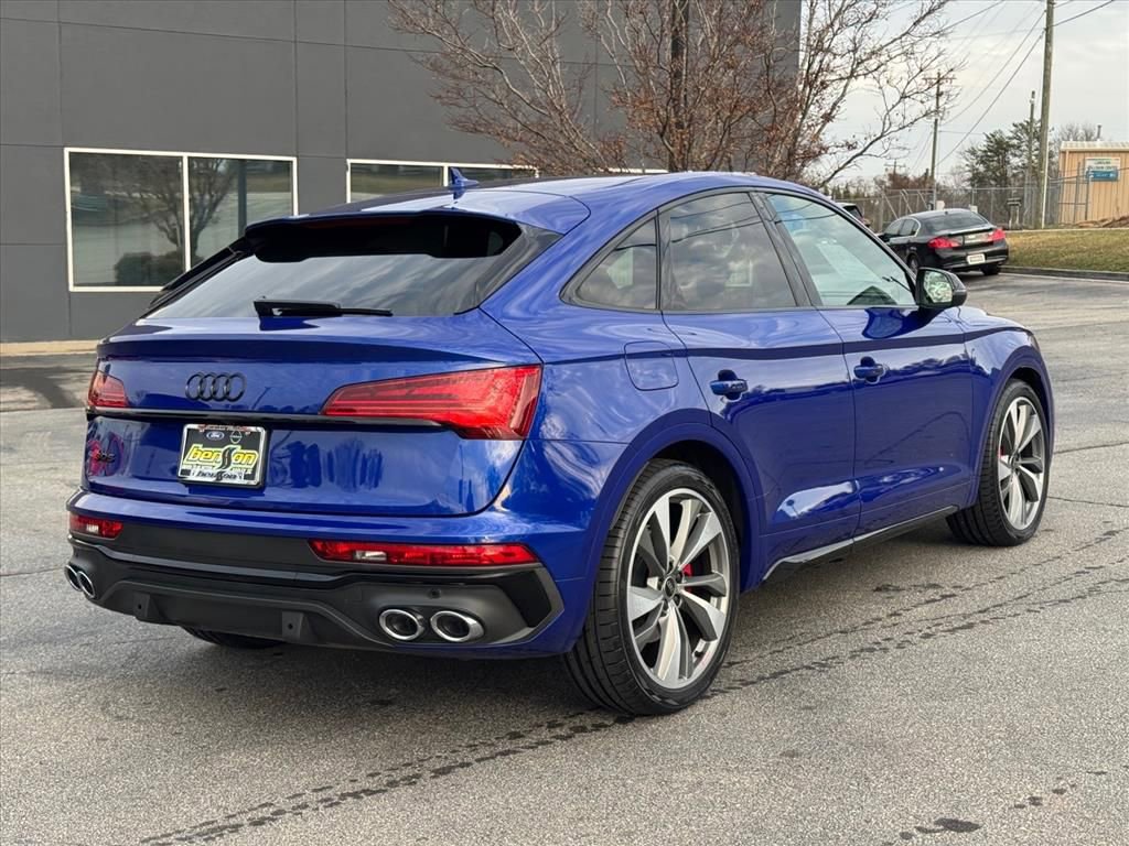 Used 2024 Audi SQ5 Premium Plus w/ S Sport Package image 3
