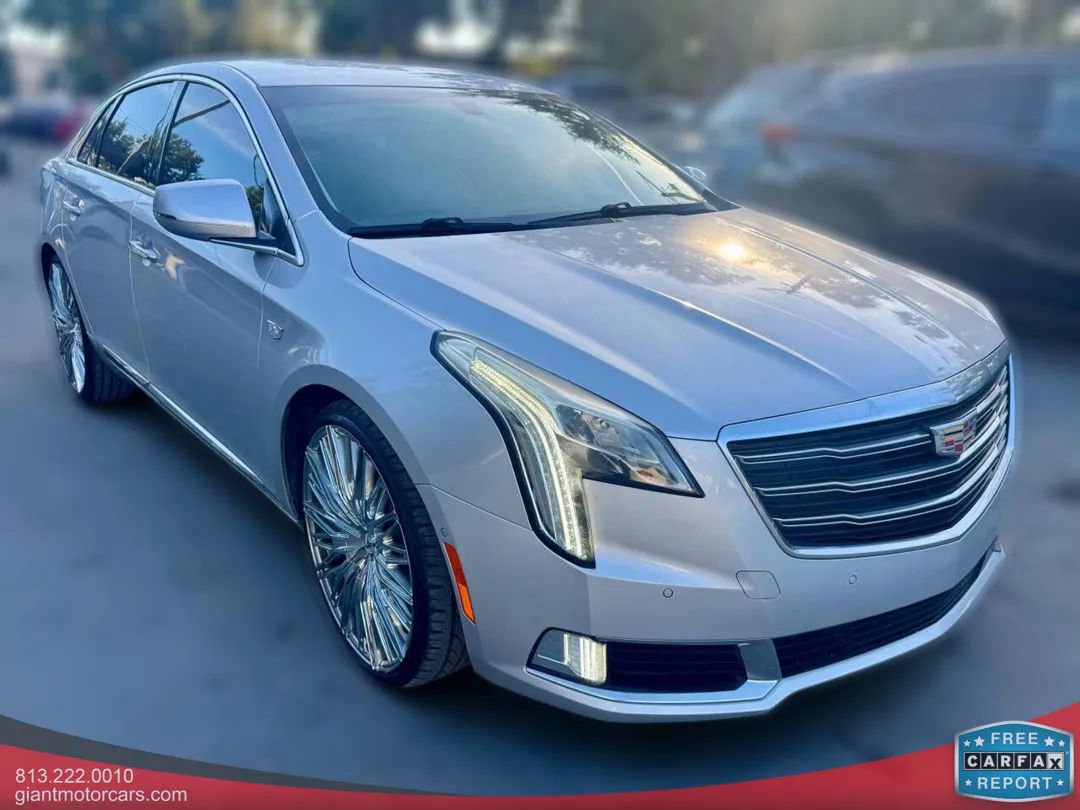 Used 2018 Cadillac XTS Luxury image 3