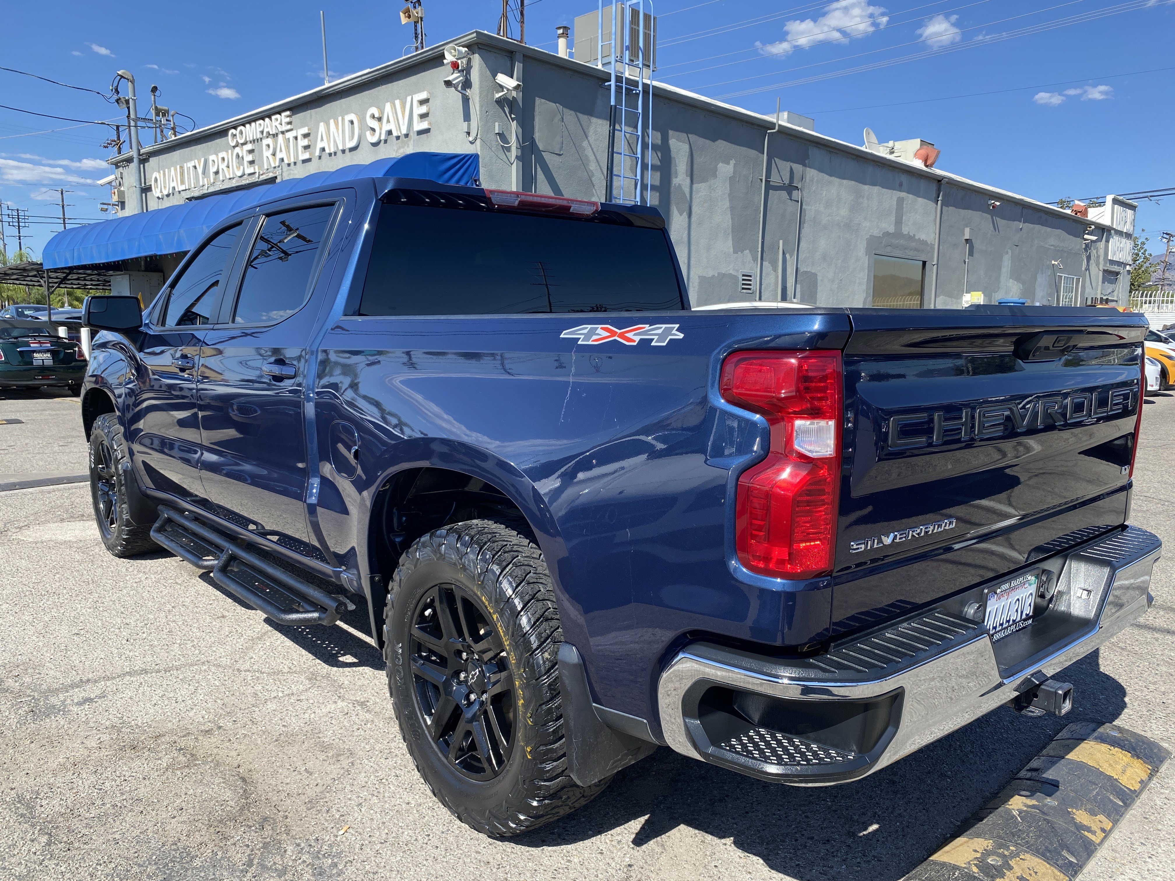 Used 2023 Chevrolet Silverado 1500 LT AWD/4WD image 13
