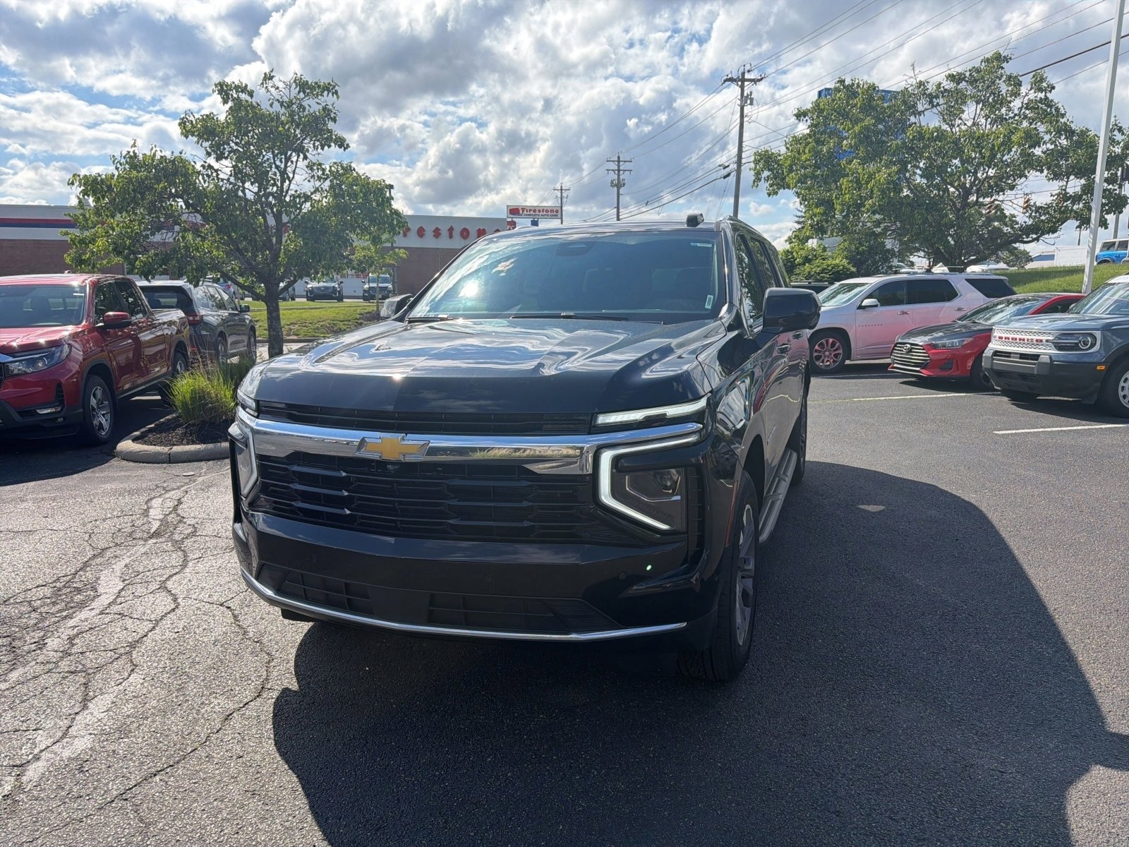 Used 2026 Chevrolet Suburban LS AWD/4WD image 4