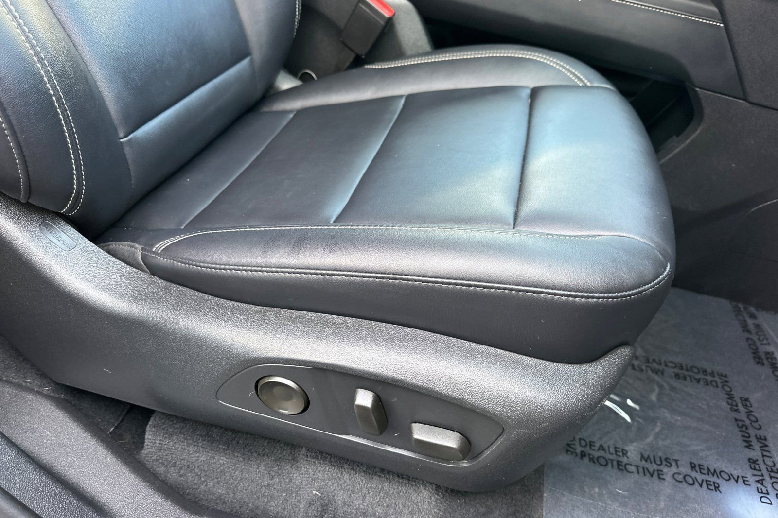 Used 2024 GMC Acadia Elevation w/ Luxury Package image 25