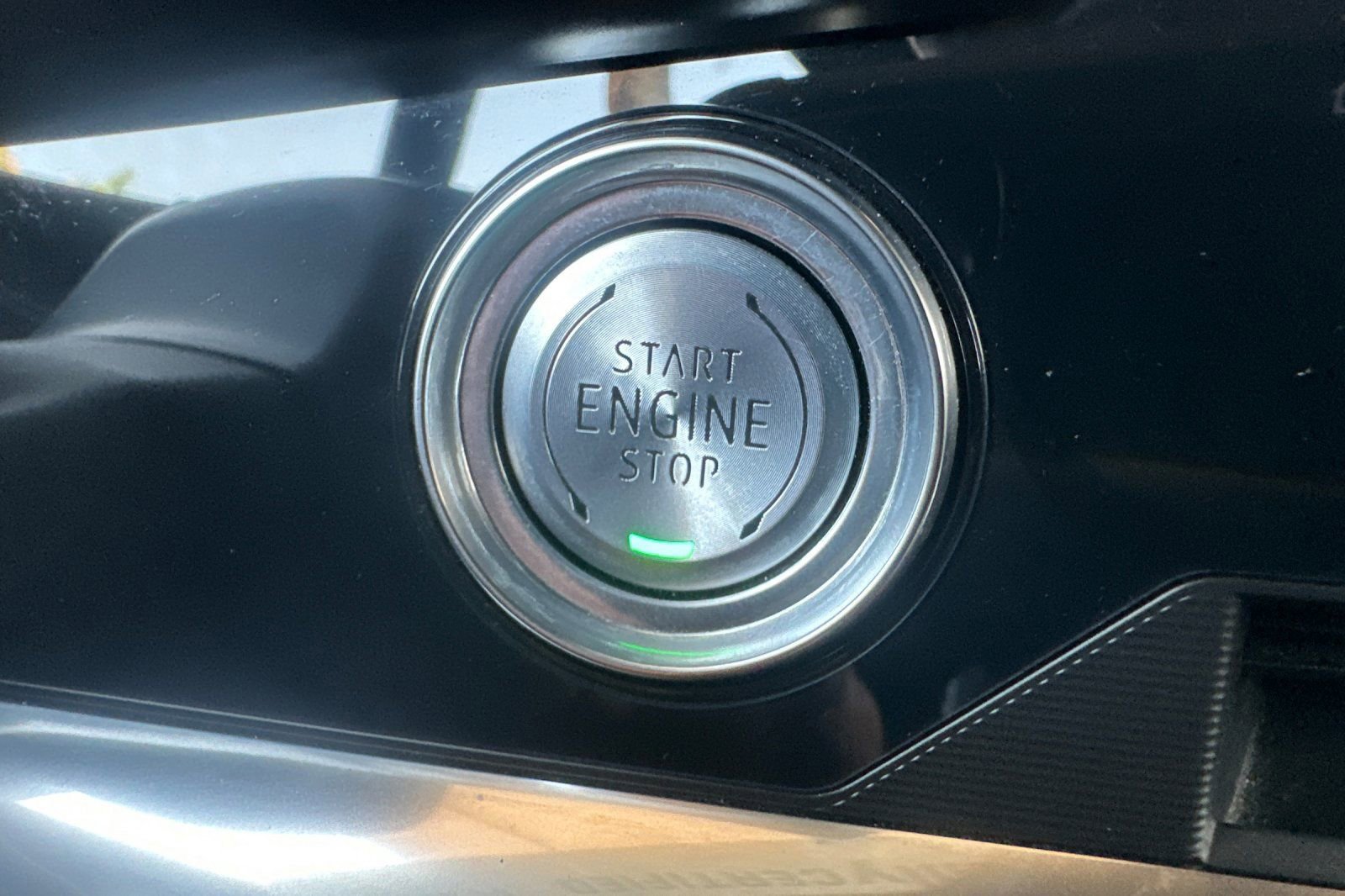 Used 2021 Chevrolet Corvette Stingray Premium Conv w/ Z51 Performance Package image 23