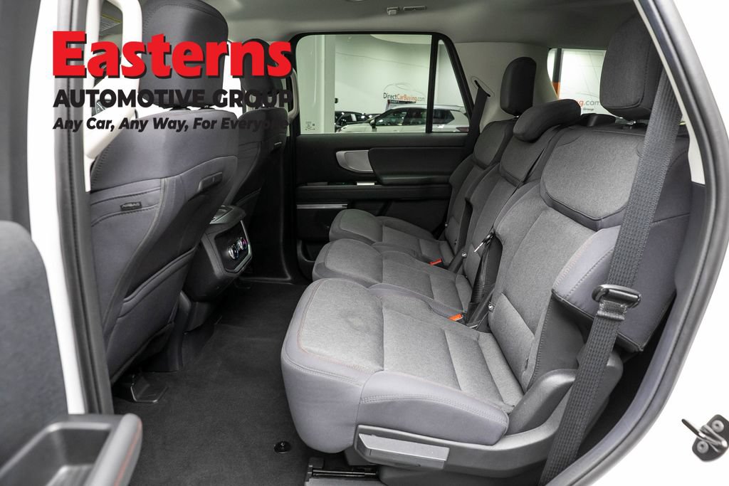 Used 2025 Ford Expedition Active AWD/4WD image 24