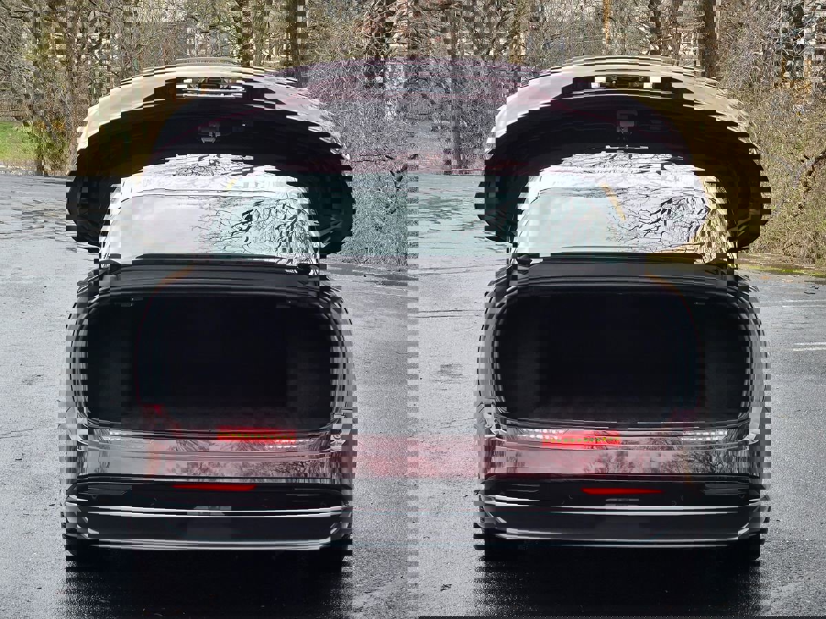 Used 2023 Lucid Air Touring image 69