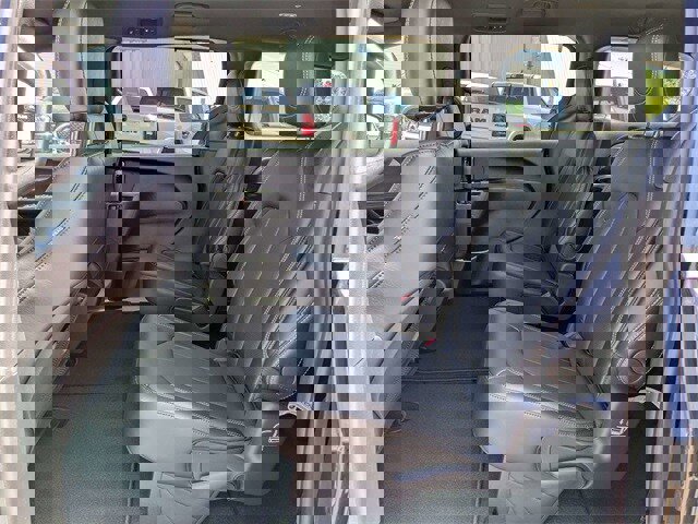 New 2026 Chrysler Pacifica Select image 16