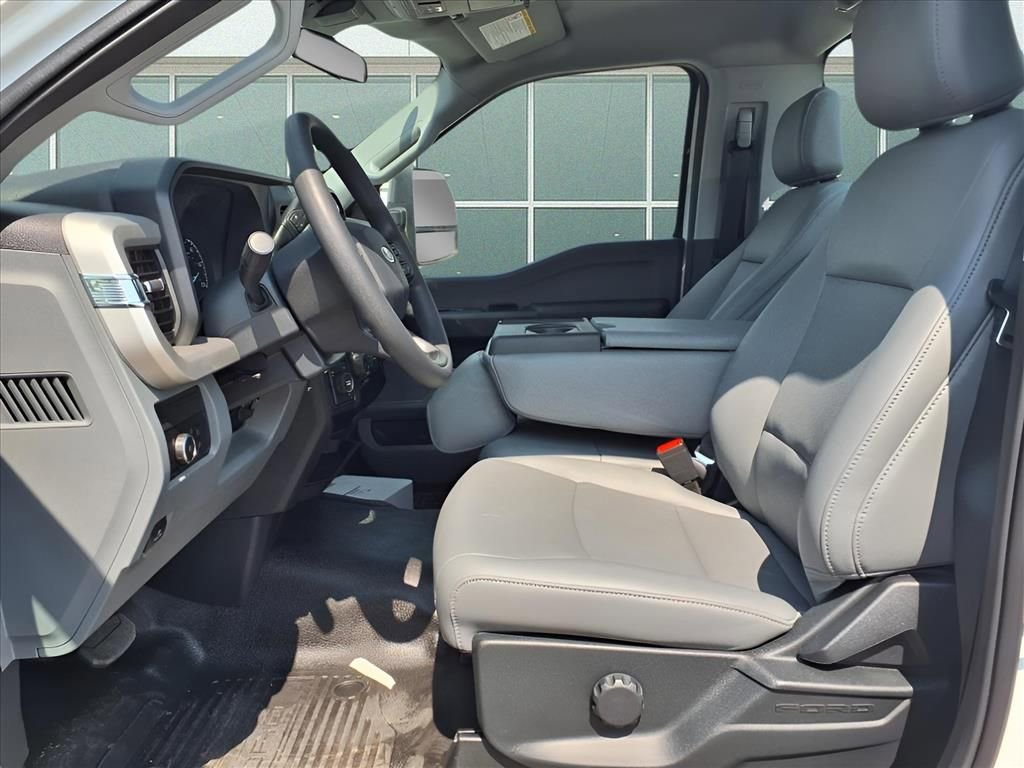 New 2025 Ford F350 XL w/ XL Chrome Package image 21