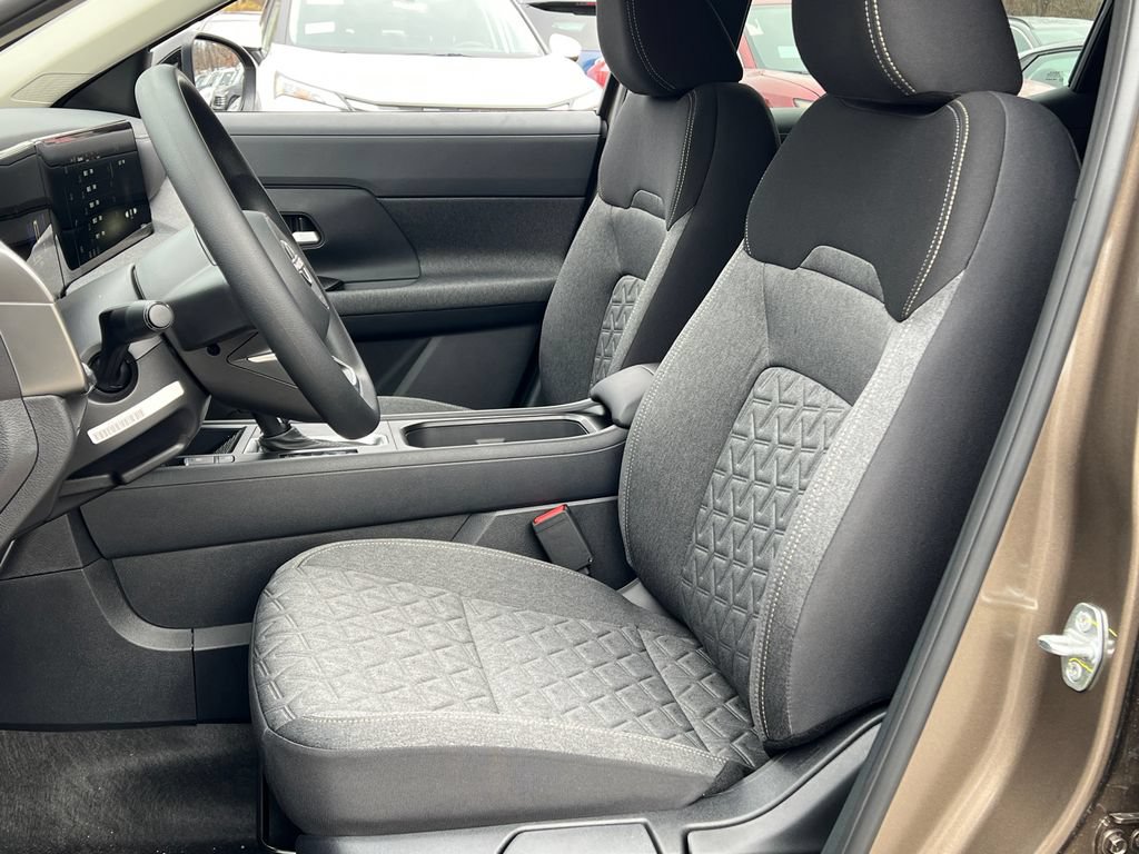 New 2026 Nissan Kicks SV w/ Cold Weather Package AWD/4WD image 6