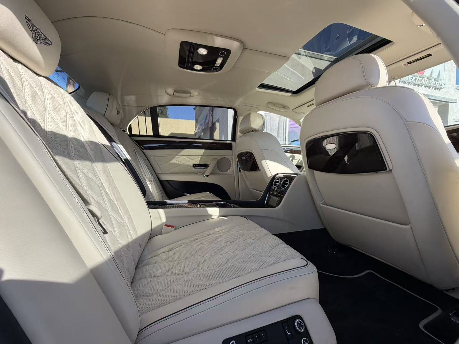 Used 2014 Bentley Flying Spur W12 AWD/4WD image 11