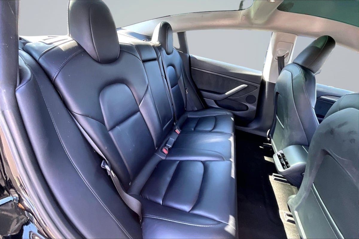 Used 2023 Tesla Model 3 Standard Range RWD image 27