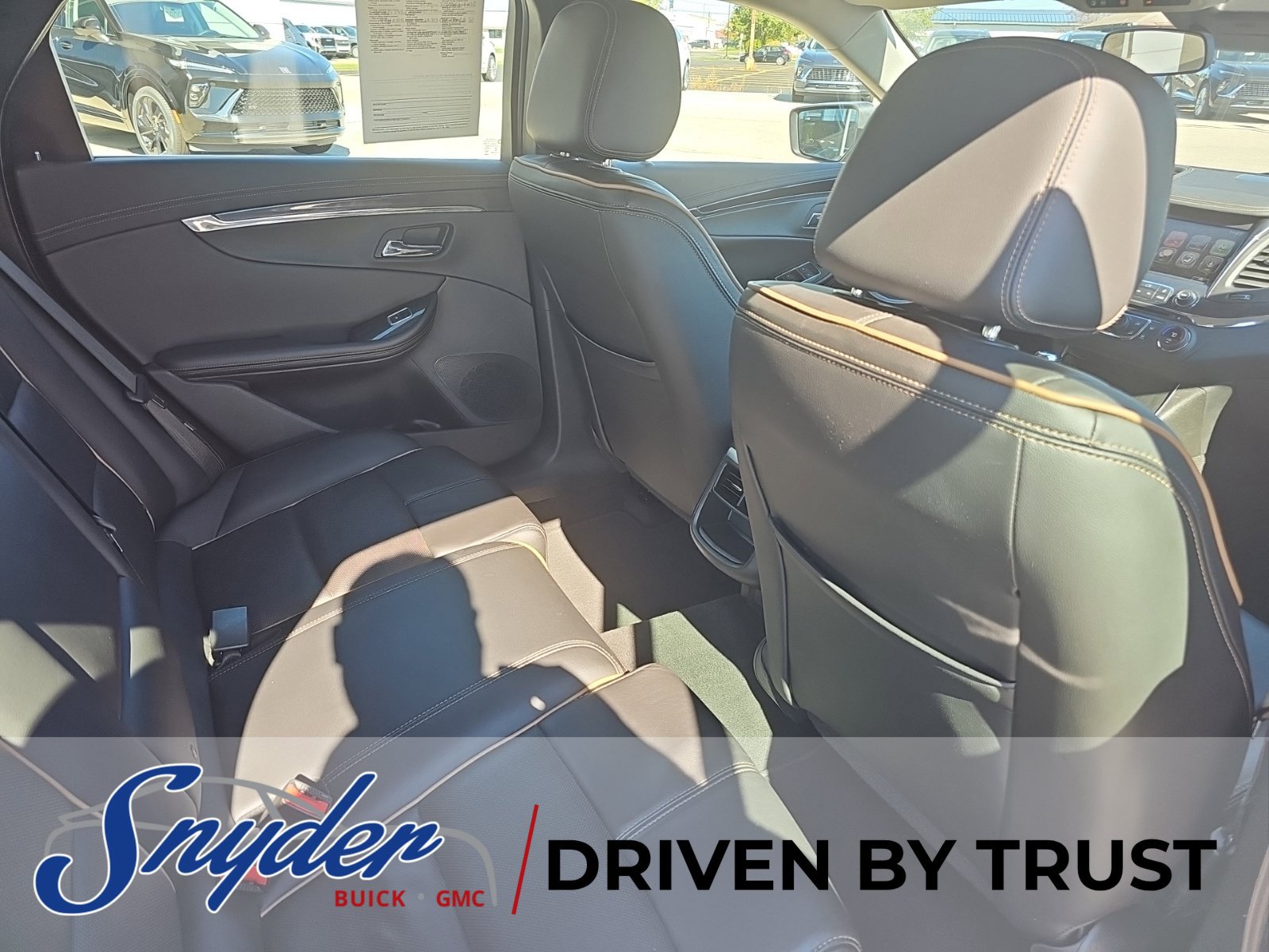 Used 2017 Chevrolet Impala Premier FWD image 24