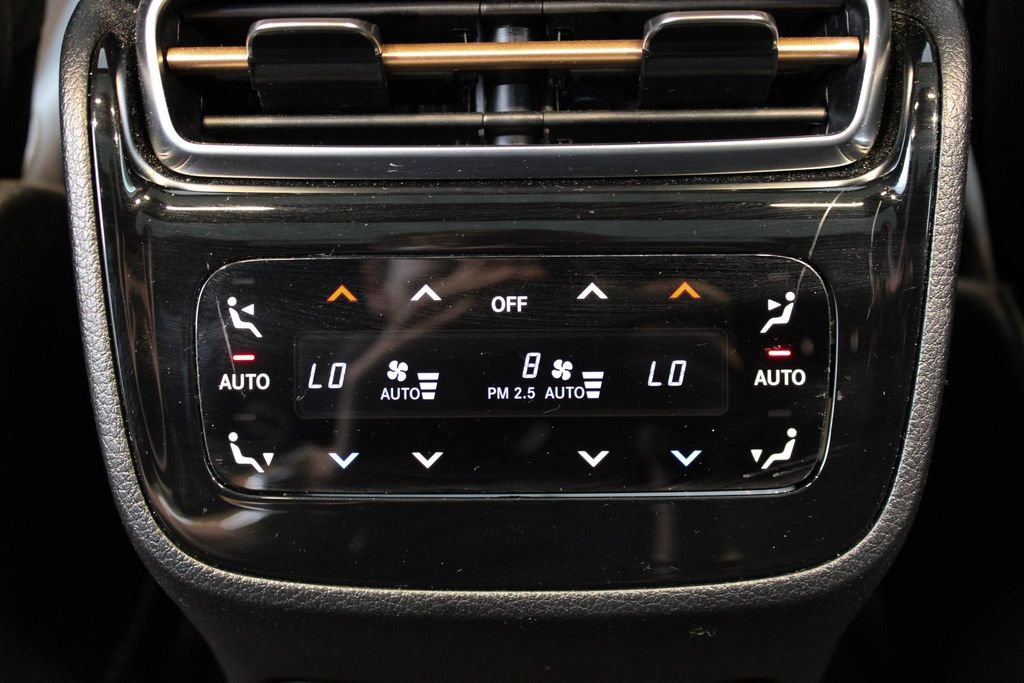 Used 2023 Mercedes-Benz EQS 450+ SUV image 38