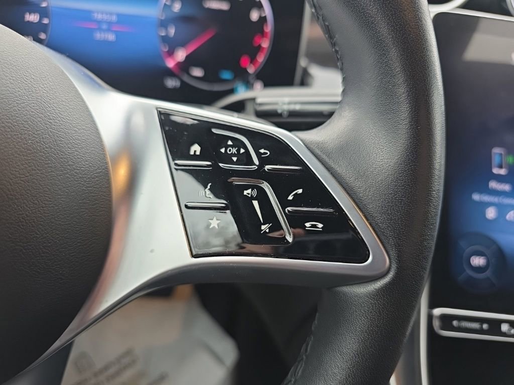 Used 2024 Mercedes-Benz GLC 300 4MATIC image 29