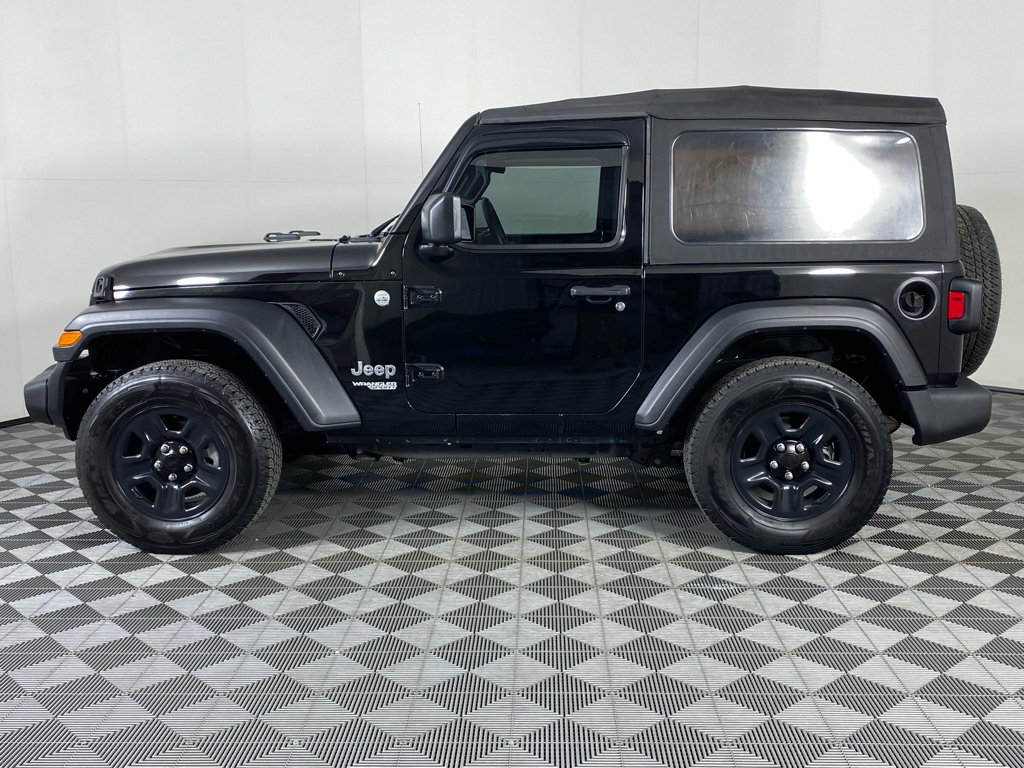 Used 2018 Jeep Wrangler Sport AWD/4WD image 16