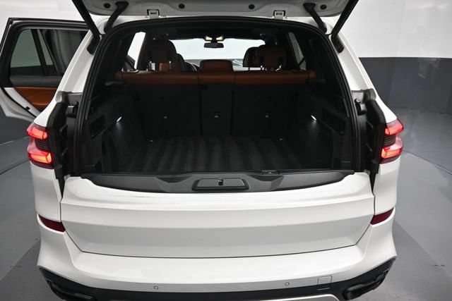 Used 2023 BMW X5 M50i w/ Executive Package AWD/4WD image 21