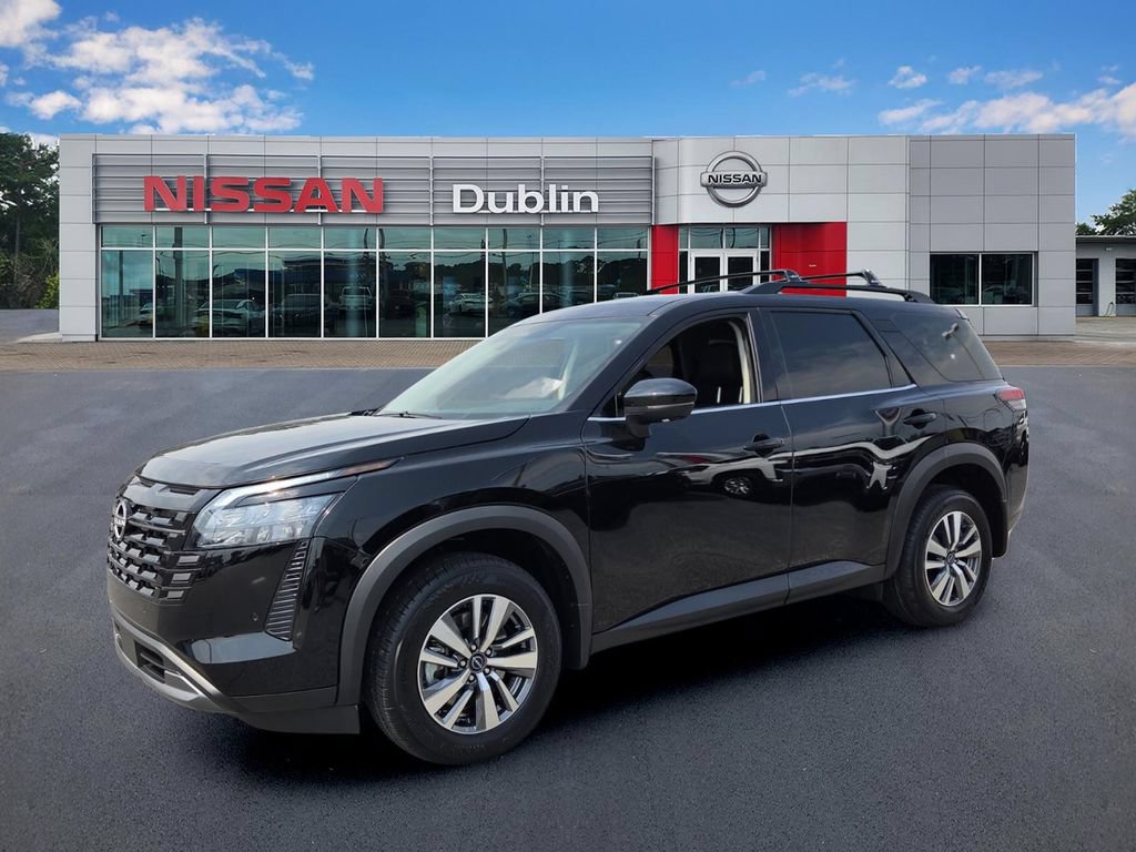 New 2026 Nissan Pathfinder SL w/ Cargo Package