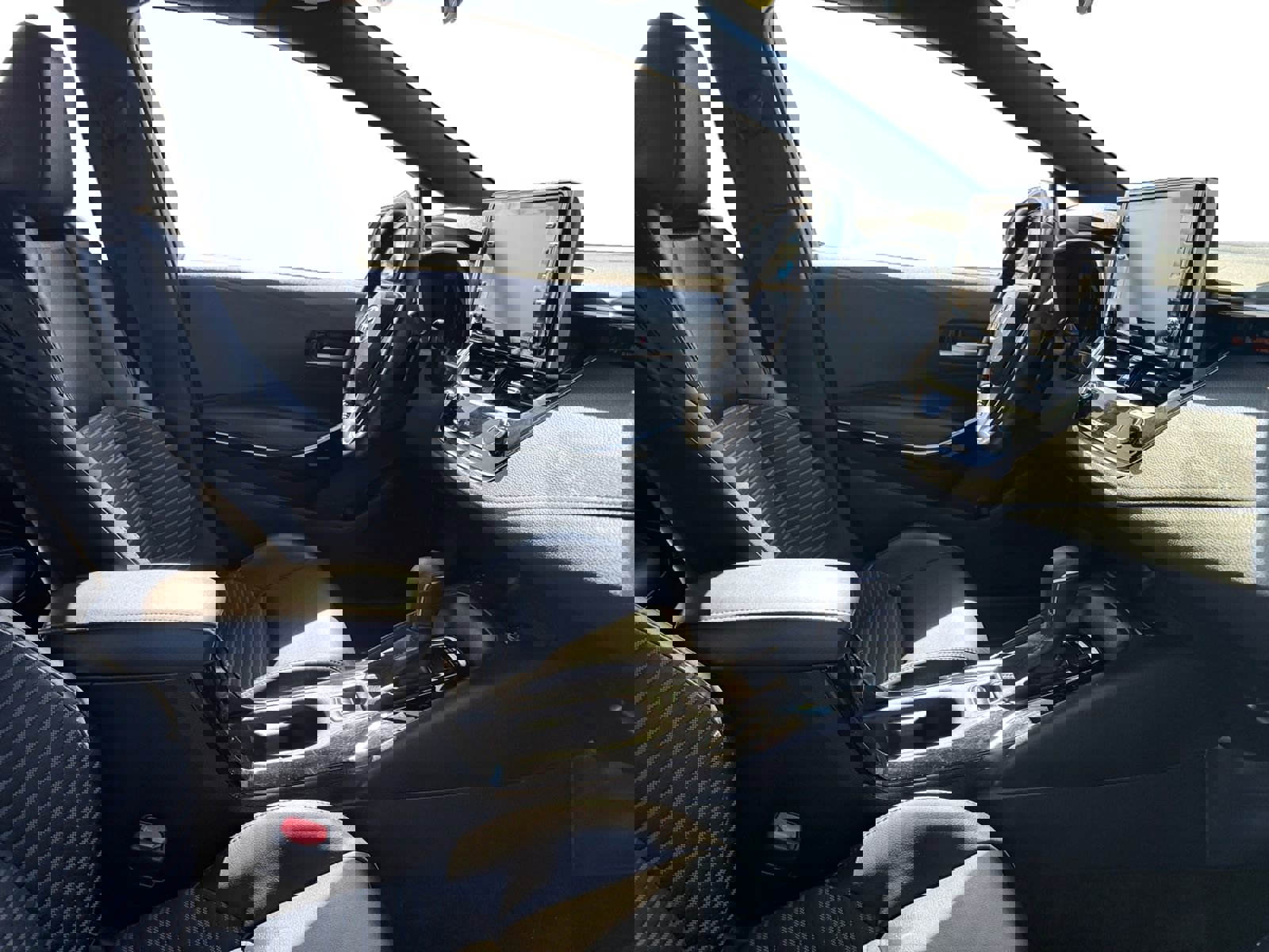 Used 2022 Toyota Corolla XSE w/ Carpet Mat Package (TMS) FWD image 14