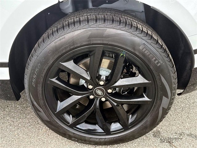 New 2026 Land Rover Range Rover Velar Dynamic SE image 3