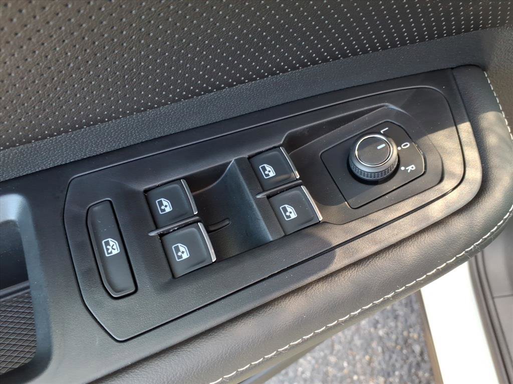 New 2026 Volkswagen Atlas SE image 10