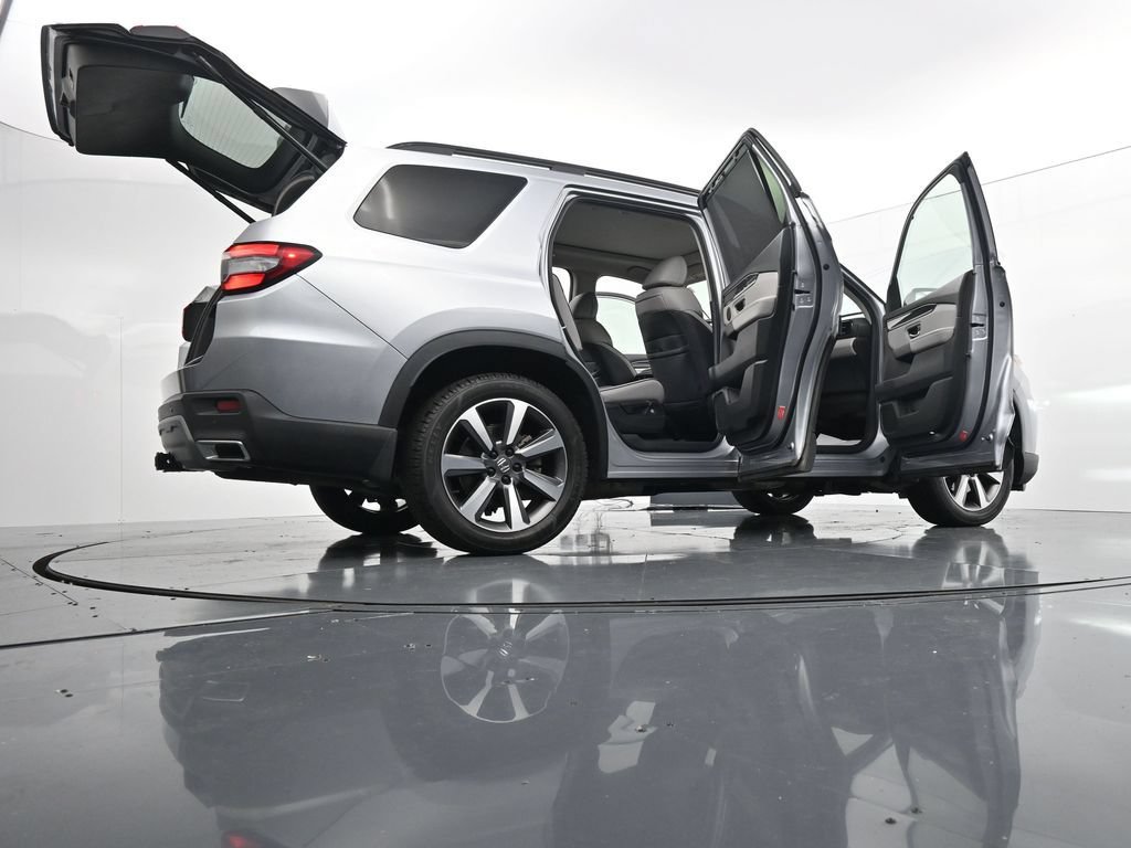 Used 2024 Honda Pilot Elite image 43