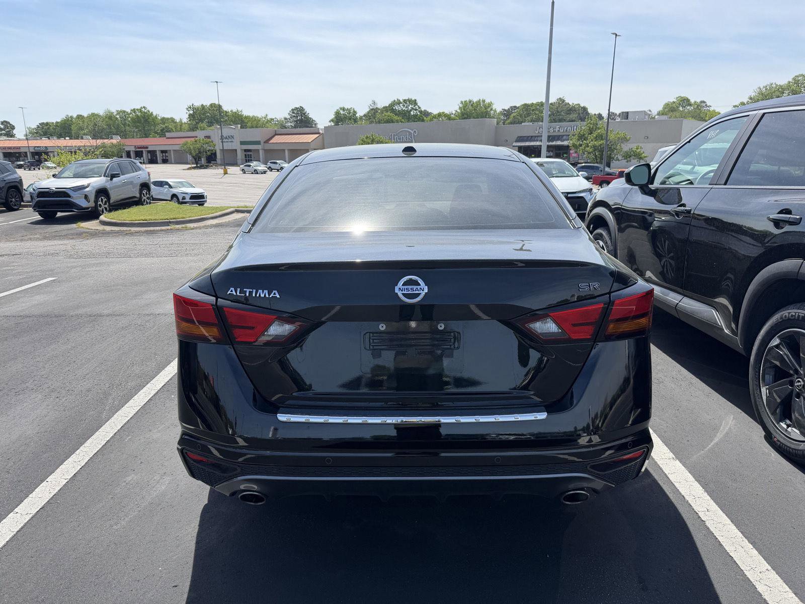 Used 2022 Nissan Altima 2.5 SR image 7