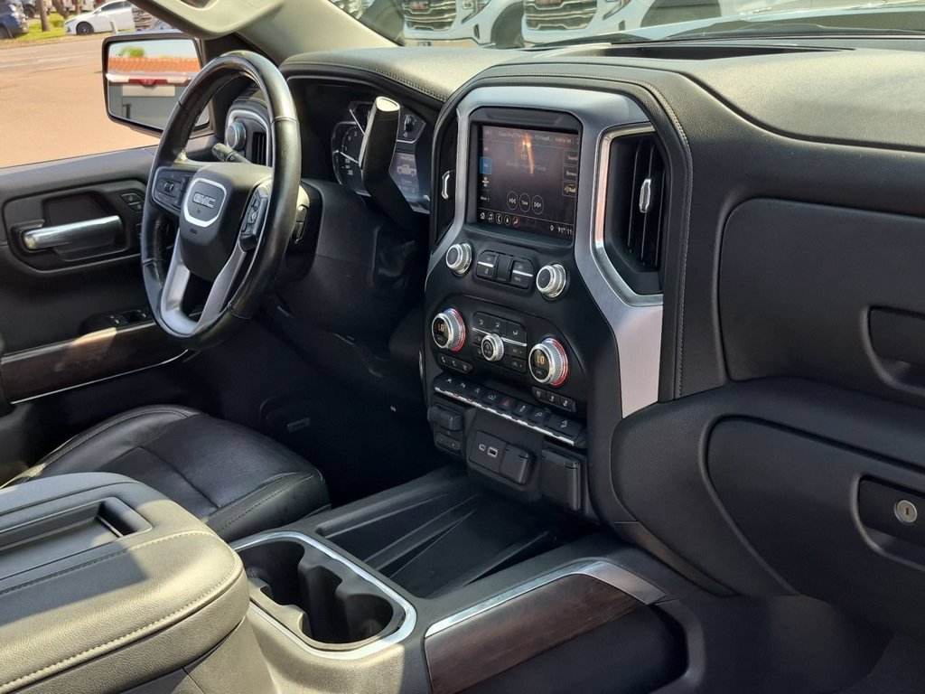 Used 2019 GMC Sierra 1500 SLT w/ SLT Premium Plus Package AWD/4WD image 29