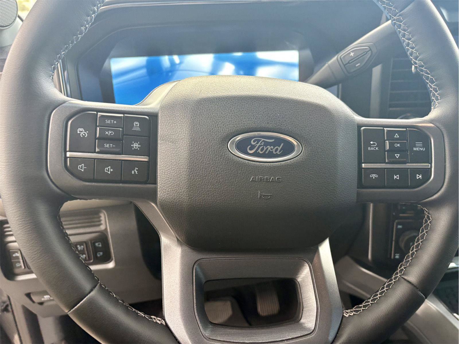 Used 2025 Ford F350 Lariat w/ Lariat Ultimate Package AWD/4WD image 21