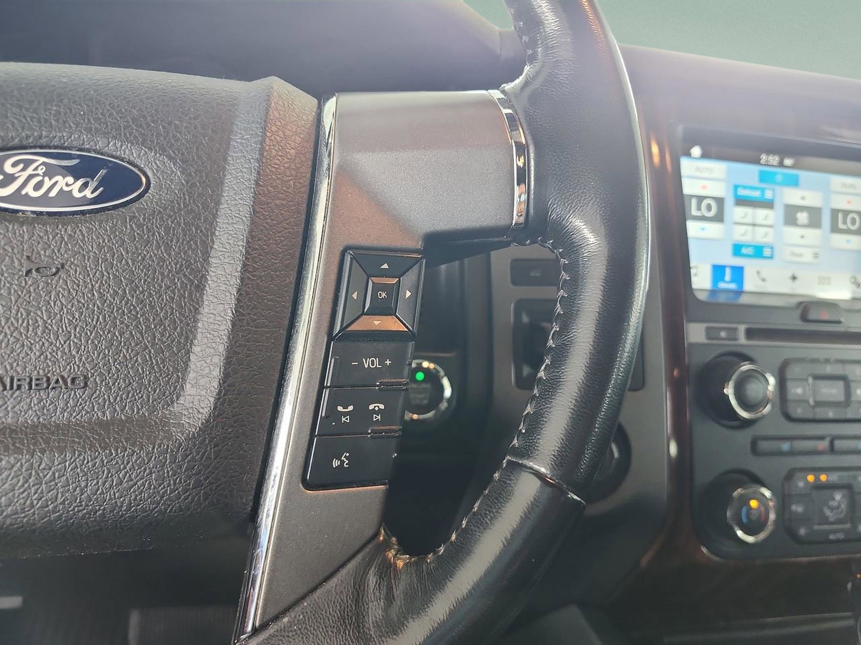 Used 2016 Ford Expedition Platinum AWD/4WD image 31