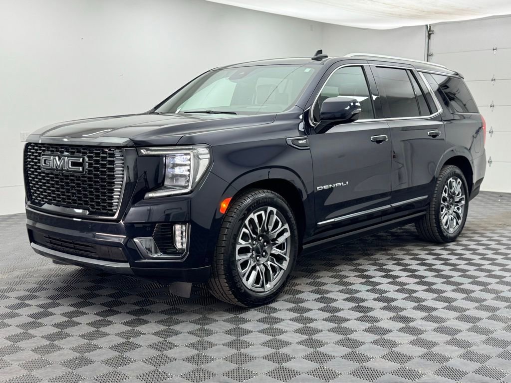 Used 2023 GMC Yukon Denali Ultimate AWD/4WD image 2