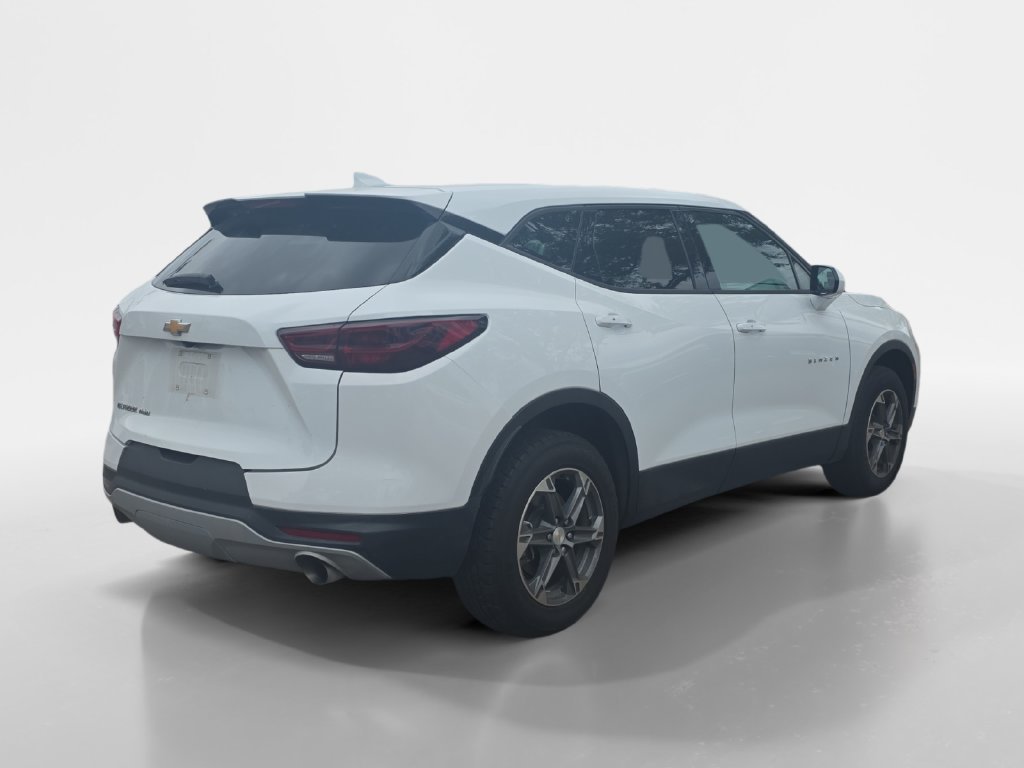 Used 2025 Chevrolet Blazer LT AWD/4WD image 5