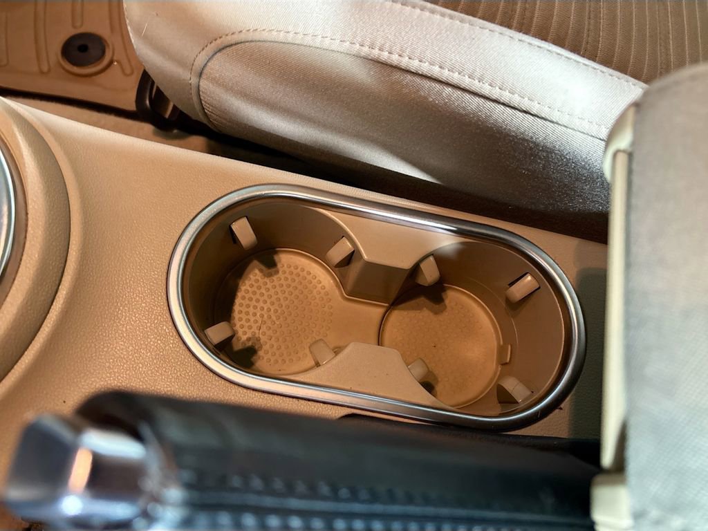 Used 2013 Volkswagen Beetle 2.0T image 15