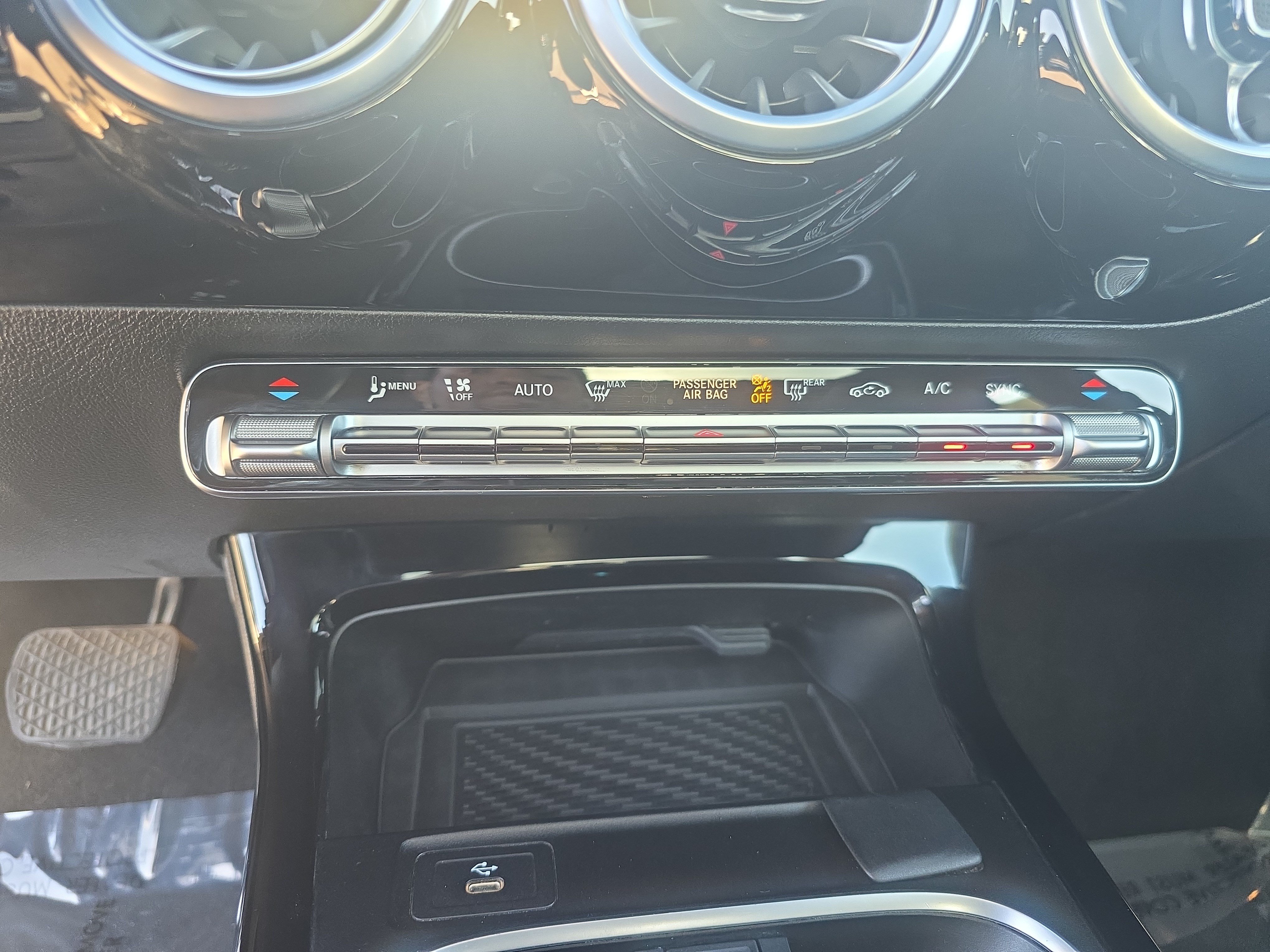 Used 2025 Mercedes-Benz CLA 250 image 18