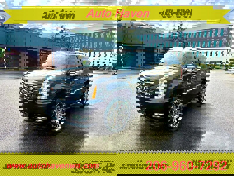 Used 2007 Cadillac Escalade AWD w/ Information Package image 1