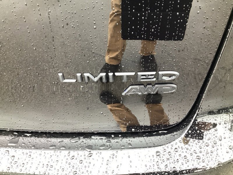 New 2026 Chrysler Pacifica Limited w/ S Appearance Package image 12