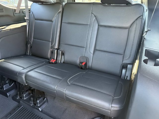 Used 2022 GMC Yukon XL Denali RWD image 25